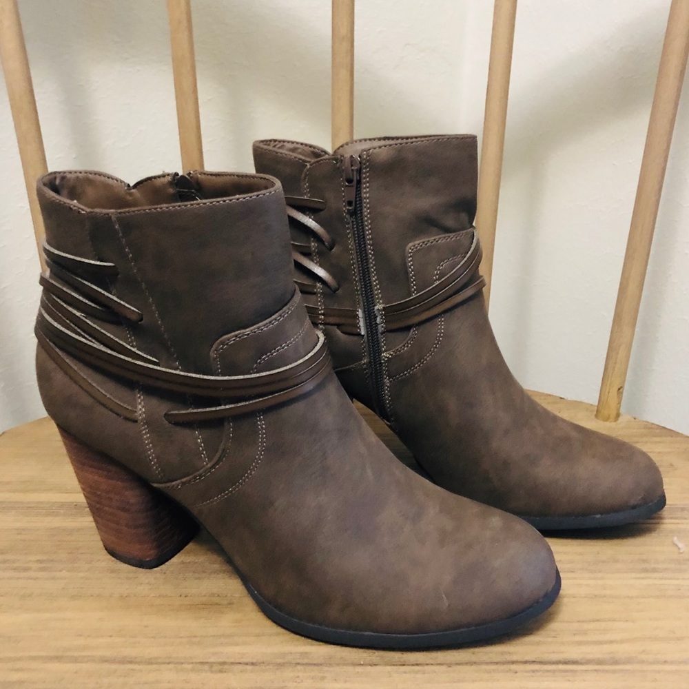 New Madden Girl Denice Strappy Boots in Women’s Size 10 - Picture 2 of 10